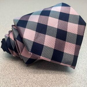 Tommy Hilfiger Men's Blue and Pink Plaid Tie 100% Silk